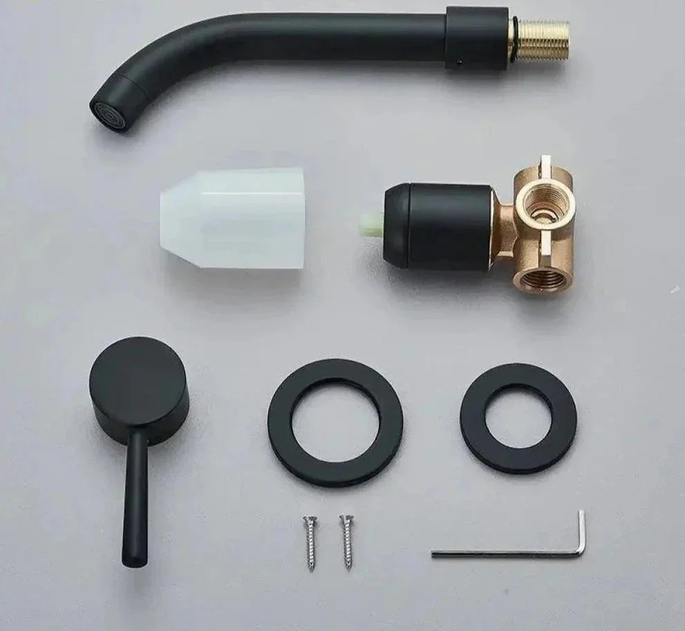 Wall-Mounted Single-Handle Bathroom Faucet 360° Swivel - Broklyn