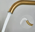 Wall-Mounted Single-Handle Bathroom Faucet 360° Swivel - Broklyn