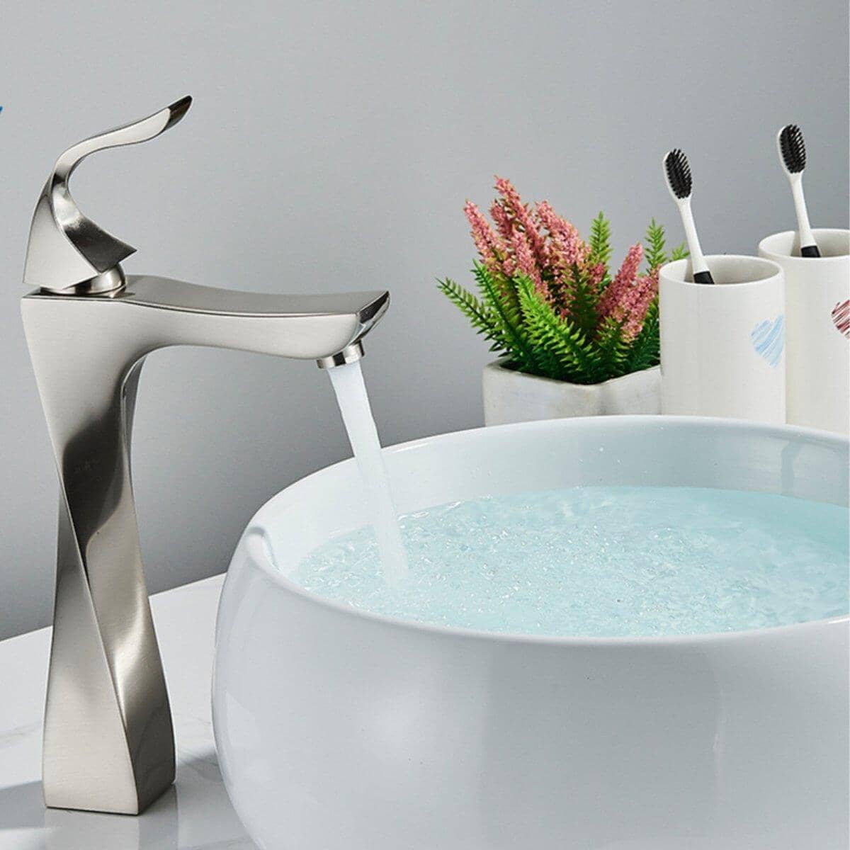 Cortex Luxury Matte Black Single-Handle Bathroom Faucet