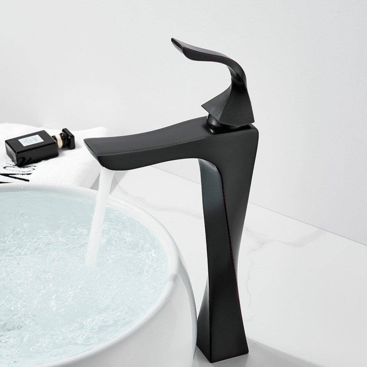 Cortex Luxury Matte Black Single-Handle Bathroom Faucet