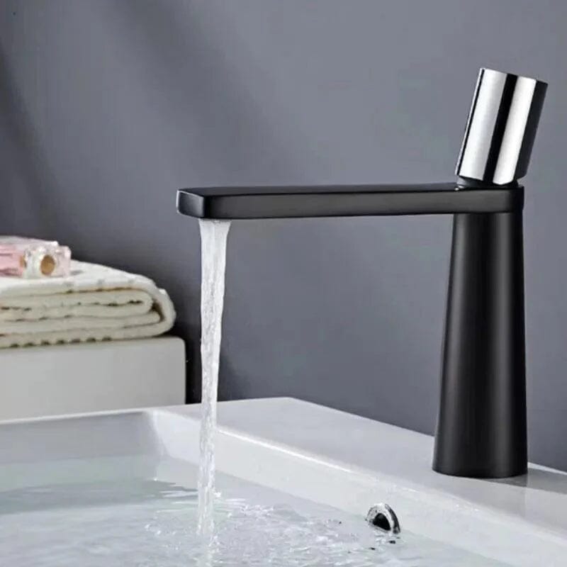 Kappar Vita Modern Single-Handle Faucet