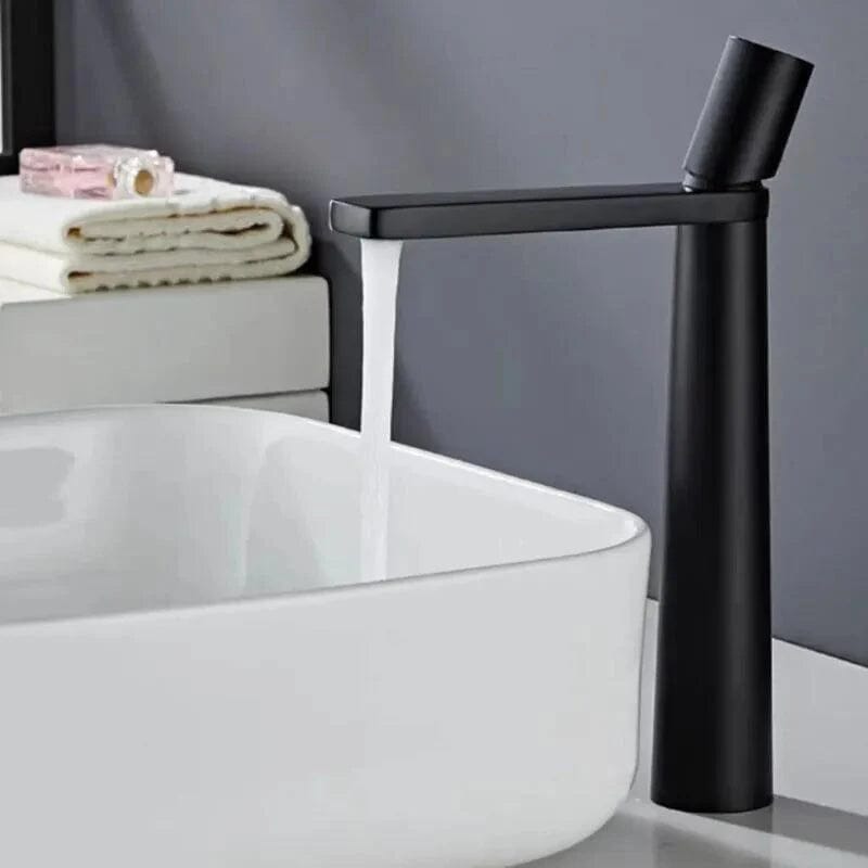 Kappar Vita Modern Single-Handle Faucet