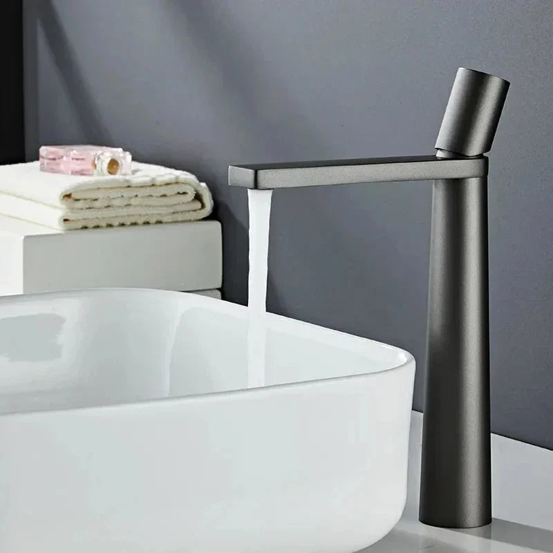 Modern Klepper Vita bathroom faucet