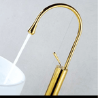 Luxury Floor-Mounted Bathtub Faucet