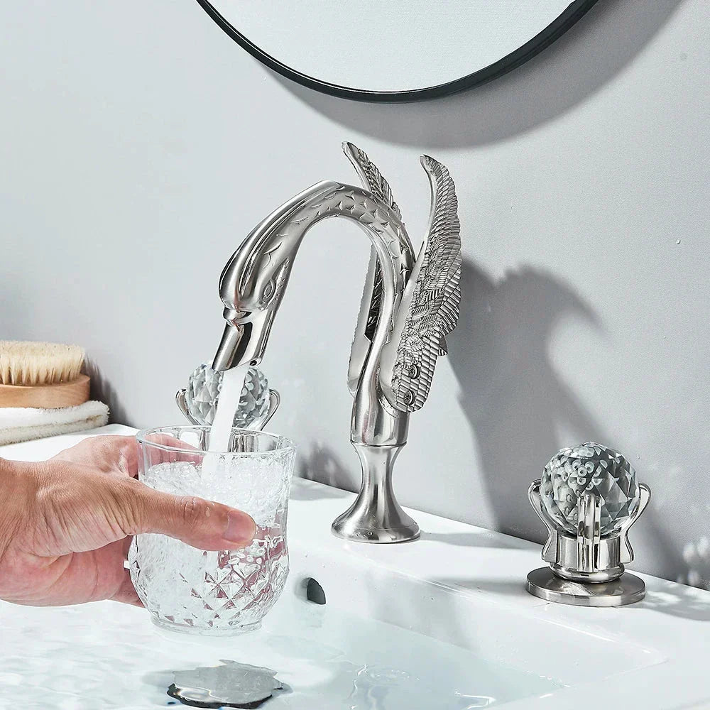 Globy Swan Countertop Bathroom Faucet